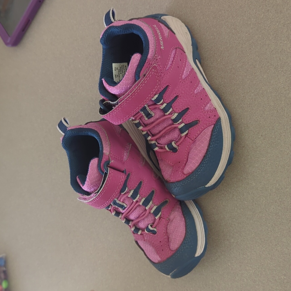 Merrell Girls Hiking Shoe Sizez 11